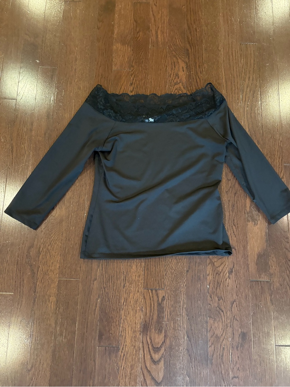 Venus Off-Shoulder Lace Trim Women's Top